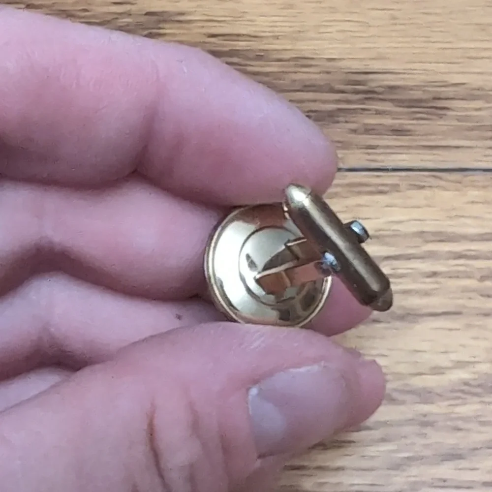 Krementz Cufflinks 434 Gold Black Enamel Signed Vintage Men's